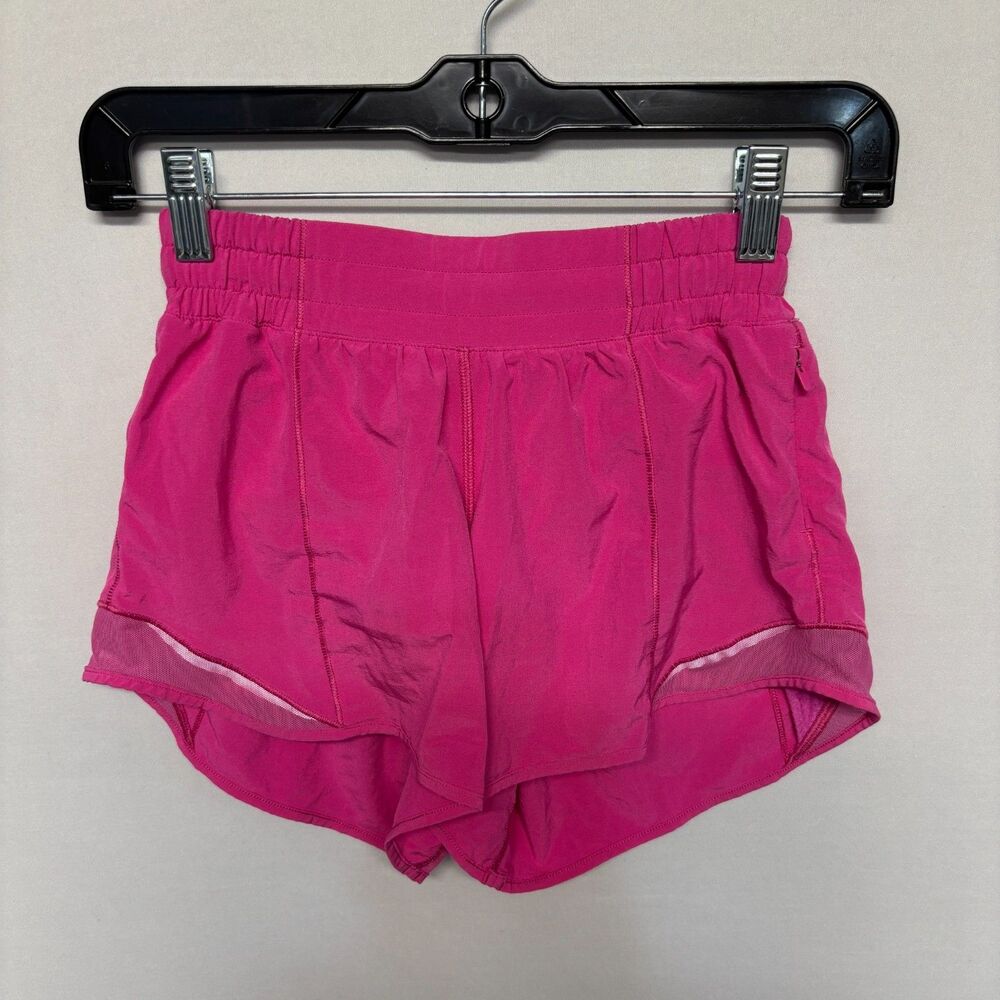 Lululemon Women Low Rise Lined Hotty Hot Shorts Size 2 Pink LW7AWBT C133 -4